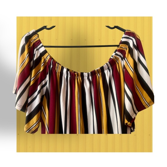 Vibe Sportswear Multi Colored Top - Picture 3 of 4